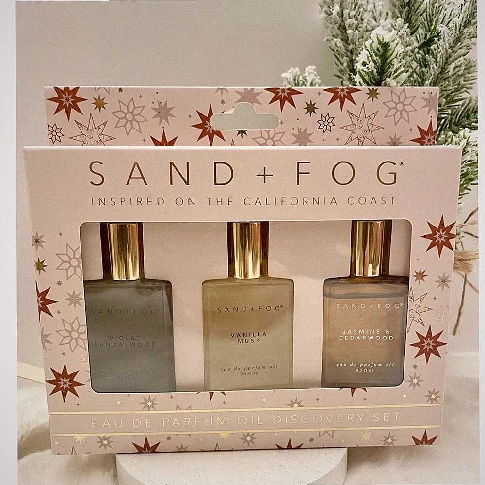 Sand + Fog VIOLET SANDALWOOD VANILLA MUSK JASMINE CEDARWOOD Gift Set